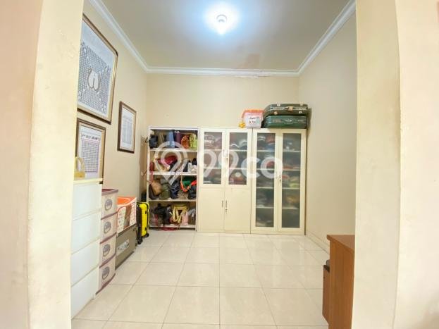 Siap Huni Hunian Elit 5 Kamar di Pondok Aren Dekat ke Mana Saja Siap Huni Hunian Elit 5 Kamar di Pondok Aren Dekat ke Mana Saja