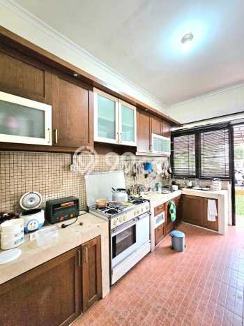 Rumah Luxury Modern Tanpa Renovasi di Bintaro Tangerang Selatan Rumah Luxury Modern Tanpa Renovasi di Bintaro Tangerang Selatan