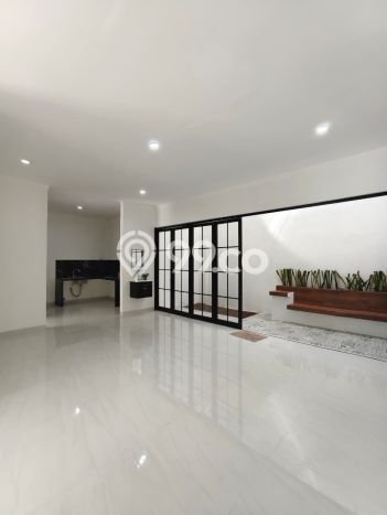 Rumah Luxury Modern Tanpa Renovasi di Bintaro Tangerang Selatan Rumah Luxury Modern Tanpa Renovasi di Bintaro Tangerang Selatan