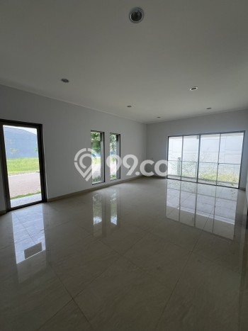 Rumah Luxury Modern Siap Huni di Pantai Indah Kapuk Jakarta Utara Rumah Luxury Modern Siap Huni di Pantai Indah Kapuk Jakarta Utara
