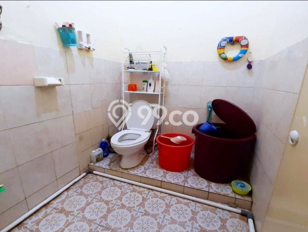Unit Ruko Dijual di Jakarta Barat LT 57m2 & LB 171m2 Unit Ruko Dijual di Jakarta Barat LT 57m2 & LB 171m2