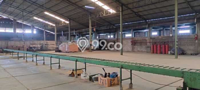Gudang disewakan di Cikupa Tangerang dengan luas bangunan 3200m2 Gudang disewakan di Cikupa Tangerang dengan luas bangunan 3200m2