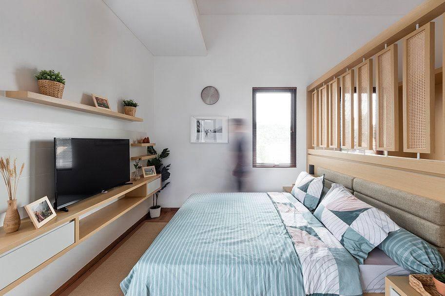The Passionate House - Master Bedroom