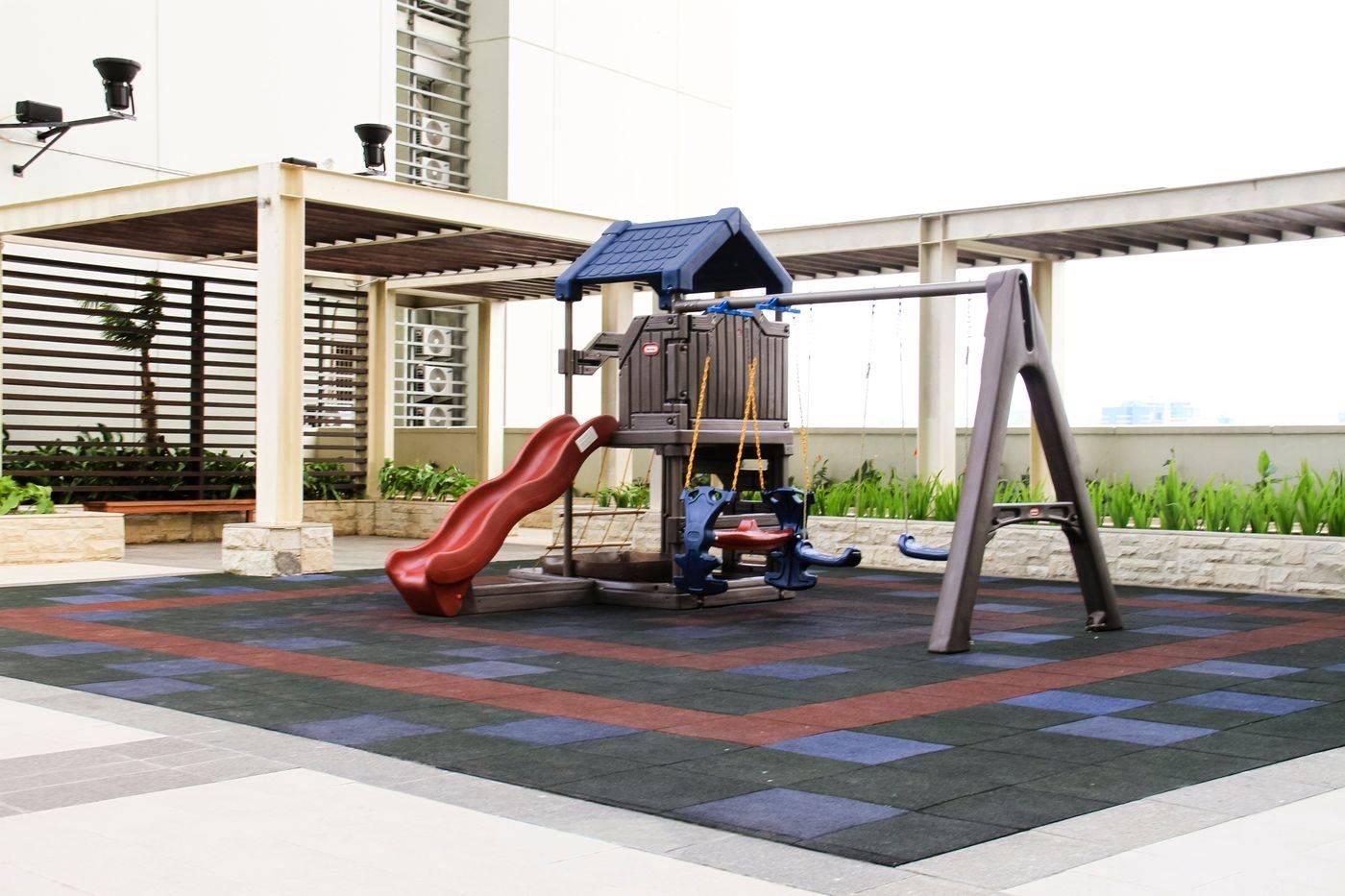 Grand Madison Apartment Playground
