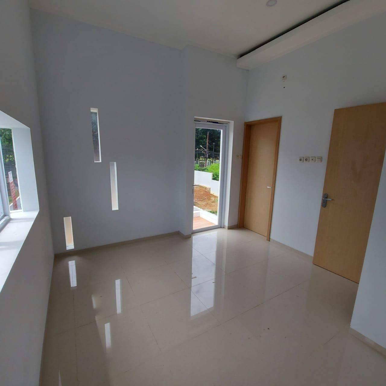 Show Unit Interior - Area 3