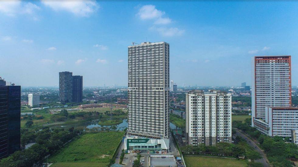 Pacific Garden Campus Town 1