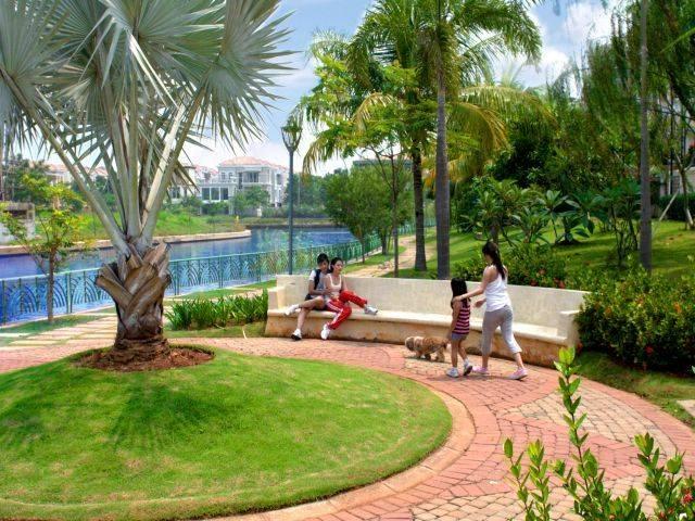 Green Lake City - Sitting Area