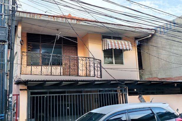 Disewakan Rumah Pusat Kota & Strategis Disewakan Rumah Pusat Kota & Strategis