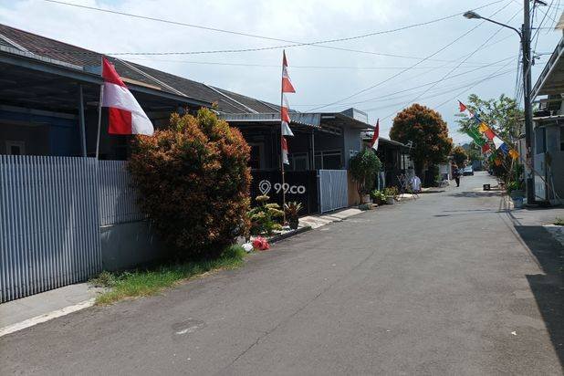 Disewakan Rumah dalam komplek nyaman Kota Bandung Disewakan Rumah dalam komplek nyaman Kota Bandung