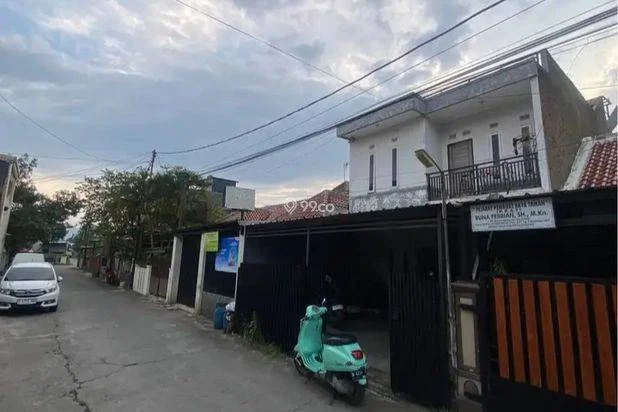Rumah 2 lantai siap huni bebas banjir Rumah 2 lantai siap huni bebas banjir