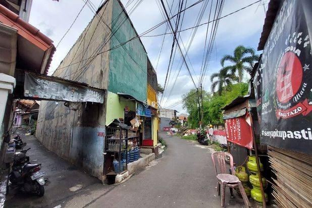 Kost Kostan 29 Kamar dekat, Kampus Budi Luhur Kost Kostan 29 Kamar dekat, Kampus Budi Luhur