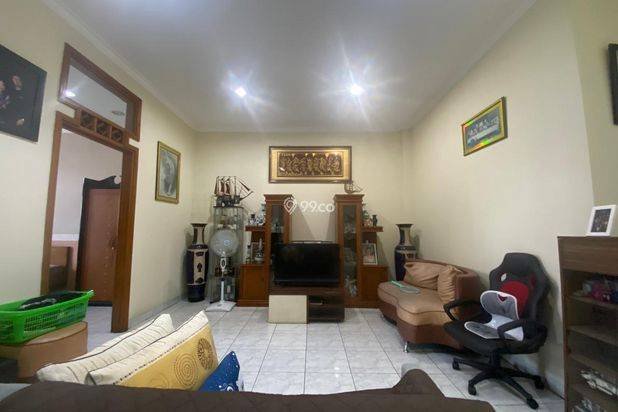Dijual Rumah Mainroad Setraduta Raya dkt Pasteur Geger kalong Sarijadi Sukajadi Setrasari Sutami Surya Sumantri Dijual Rumah Mainroad Setraduta Raya dkt Pasteur Geger kalong Sarijadi Sukajadi Setrasari Sutami Surya Sumantri