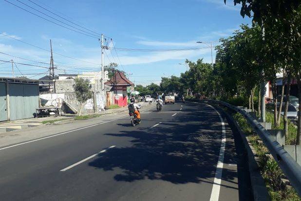 Ruko strategis nol jalan raya sememi Ruko strategis nol jalan raya sememi
