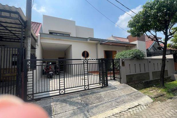 Jual Rumah FULL Renovasi, Furnished, tinggal bawa pakaian aja ukuran LT 180m² LB 184m² di Kemang Pratama 2, TANPA PERANTARA, Overkredit. Jual Rumah FULL Renovasi, Furnished, tinggal bawa pakaian aja ukuran LT 180m² LB 184m² di Kemang Pratama 2, TANPA PERANTARA, Overkredit.