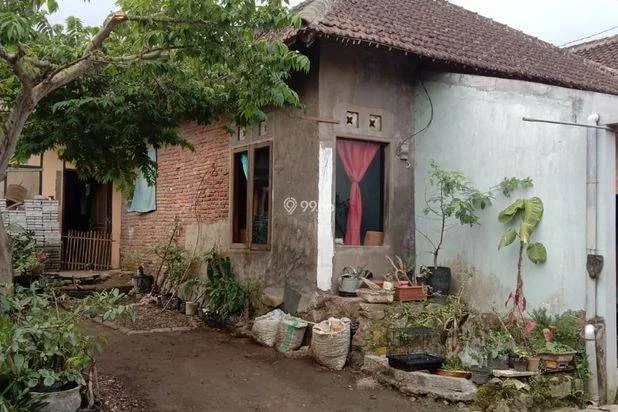 Rumah view bagus di Poros Jalan di Bumiaji Kota Batu Rumah view bagus di Poros Jalan di Bumiaji Kota Batu