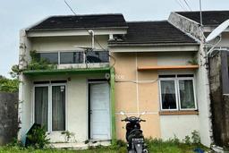 Jual cepat rumah daerah karawang timur 5 menit akses ke tol karawang timur Jual cepat rumah daerah karawang timur 5 menit akses ke tol karawang timur