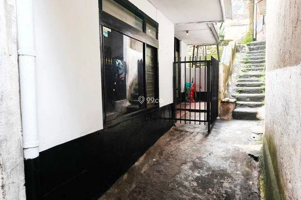 Dikontrakan Rumah 50 meter Jalan Dipatiukur Bandung belakang Kampus ITHB Dikontrakan Rumah 50 meter Jalan Dipatiukur Bandung belakang Kampus ITHB