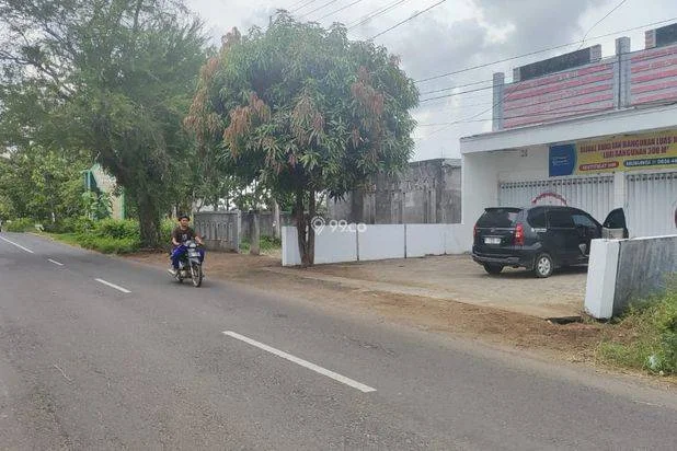 Dijual Ruko Dilokasi yang Sangat Strategis, dekat POM Bensin, Kilnik kesehatan dan Pabrik Semen Indonesia Dijual Ruko Dilokasi yang Sangat Strategis, dekat POM Bensin, Kilnik kesehatan dan Pabrik Semen Indonesia