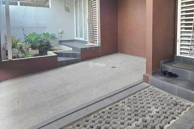 Dekat Karawaci! Rumah Baru Renov Semi Furnished – Kitchen Set & Backdrop TV, Tinggal Masuk Dekat Karawaci! Rumah Baru Renov Semi Furnished – Kitchen Set & Backdrop TV, Tinggal Masuk