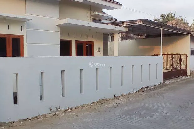 Disewakan Rumah Nyaman Karangjati Selatan UMY Disewakan Rumah Nyaman Karangjati Selatan UMY