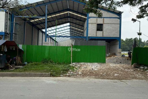 Disewakan Gudang di Delta Silicon Cikarang Selatan, Luas Tanah 1710m², Luas Bangunan 1404m² Disewakan Gudang di Delta Silicon Cikarang Selatan, Luas Tanah 1710m², Luas Bangunan 1404m²