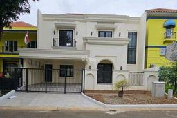 Dijual Rumah Mewah Harga Bersaing Di Kota Wisata Cibubur. Dijual Rumah Mewah Harga Bersaing Di Kota Wisata Cibubur.