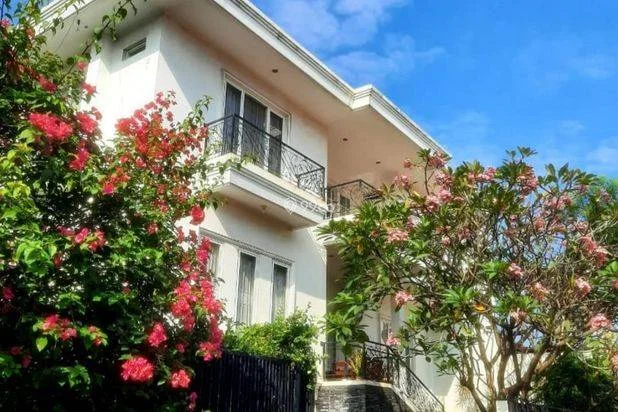Rumah di Jual di Kemanggisan, Jakarta Barat Rumah di Jual di Kemanggisan, Jakarta Barat