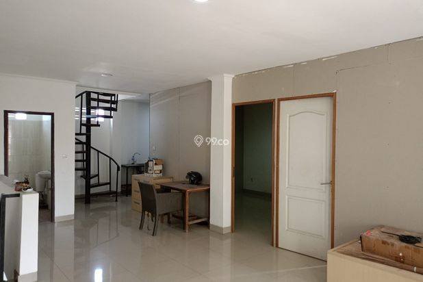 Ruko Strategis Pinggir Jalan di Padang Sambian Denpasar Barat Cocok untuk Klinik, Kantor, Apotik, Warung, Minimarket, Warung Bigul, Potocopi Ruko Strategis Pinggir Jalan di Padang Sambian Denpasar Barat Cocok untuk Klinik, Kantor, Apotik, Warung, Minimarket, Warung Bigul, Potocopi