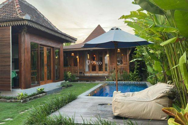 1 Bedroom Villa With Traditional Nuances. The Villa Is Designed In A Classic Joglo Style, With A High and Spacious Roof, and Simple Yet Elegant Decor. 1 Bedroom Villa With Traditional Nuances. The Villa Is Designed In A Classic Joglo Style, With A High and Spacious Roof, and Simple Yet Elegant Decor.