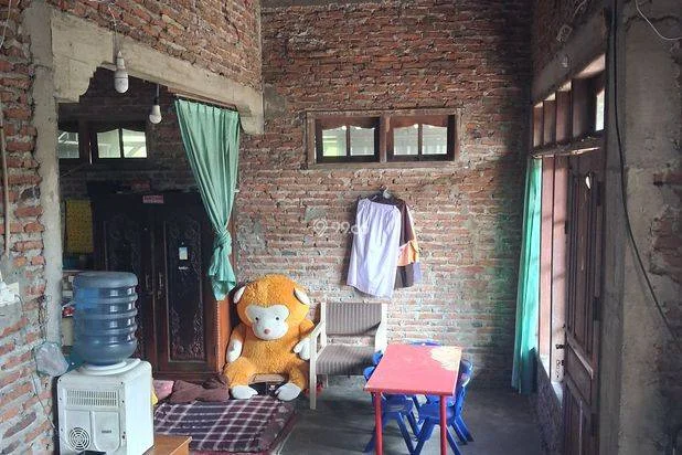 SPECIAL OFFER! Rumah Secondary di Tugu, Semarang, LT 175m² Luas Bangunan 165m² SPECIAL OFFER! Rumah Secondary di Tugu, Semarang, LT 175m² Luas Bangunan 165m²