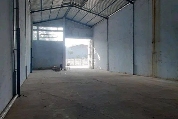 Disewakan Gudang Kamal Business Center LT 514m² dan LB 300m² Akses Container 40ft lega Disewakan Gudang Kamal Business Center LT 514m² dan LB 300m² Akses Container 40ft lega