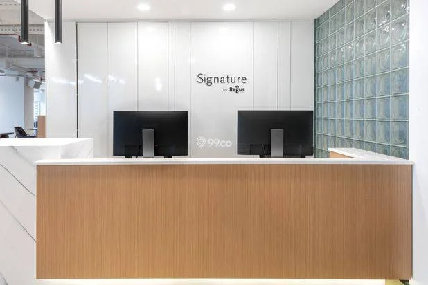 Akses satu harga ke ruang kerja, kantor virtual, dan ruang rapat di Regus South Quarter Akses satu harga ke ruang kerja, kantor virtual, dan ruang rapat di Regus South Quarter