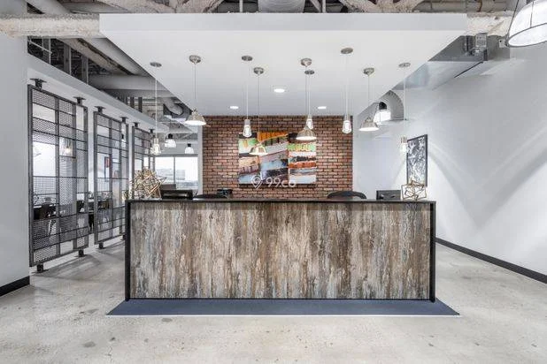 Akses ruang kantor profesional di HQ Menara Bidakara 1 Akses ruang kantor profesional di HQ Menara Bidakara 1