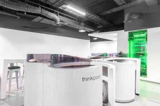 Singgah, bekerja, dan berkolaborasi di ruang rapat profesional di Regus Graha Pena Singgah, bekerja, dan berkolaborasi di ruang rapat profesional di Regus Graha Pena