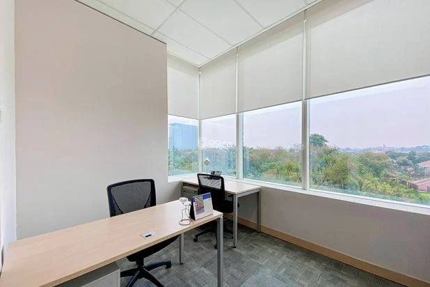 Akses satu harga ke ruang kerja, kantor virtual, dan ruang rapat di Regus Plaza Oleos Akses satu harga ke ruang kerja, kantor virtual, dan ruang rapat di Regus Plaza Oleos