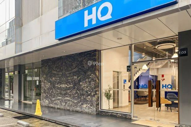 Singgah, bekerja, atau berkolaborasi di pusat bisnis HQ Altira Business Park profesional kami Singgah, bekerja, atau berkolaborasi di pusat bisnis HQ Altira Business Park profesional kami