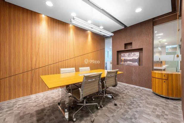 Ruang kerja, layanan, dan dukungan untuk membantu Anda bekerja lebih baik di Regus Plaza Oleos Ruang kerja, layanan, dan dukungan untuk membantu Anda bekerja lebih baik di Regus Plaza Oleos