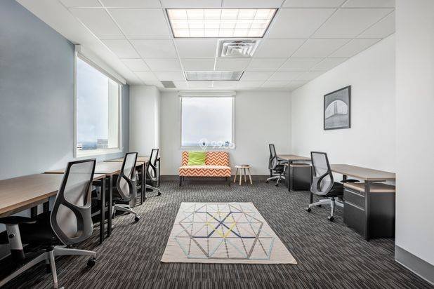 Ruang kerja, layanan, dan dukungan untuk membantu Anda bekerja lebih baik di Regus Metropolitan Tower Ruang kerja, layanan, dan dukungan untuk membantu Anda bekerja lebih baik di Regus Metropolitan Tower