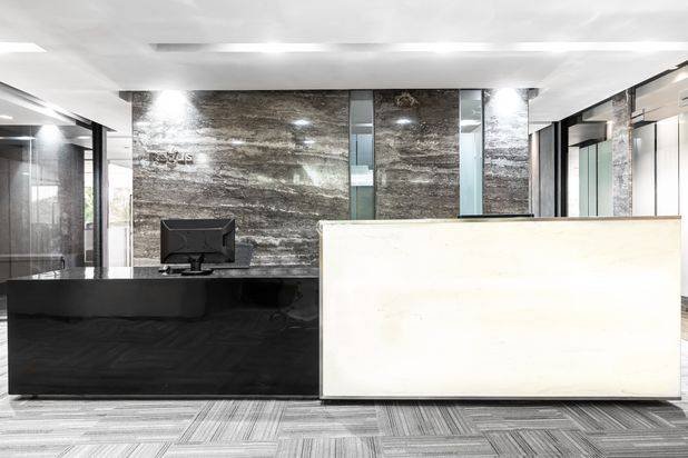 Ruang kerja fleksibel di Regus WTC 5 Ruang kerja fleksibel di Regus WTC 5