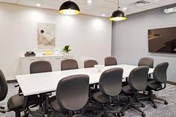 Singgah, bekerja, atau berkolaborasi di pusat bisnis HQ Lippo Thamrin profesional kami Singgah, bekerja, atau berkolaborasi di pusat bisnis HQ Lippo Thamrin profesional kami