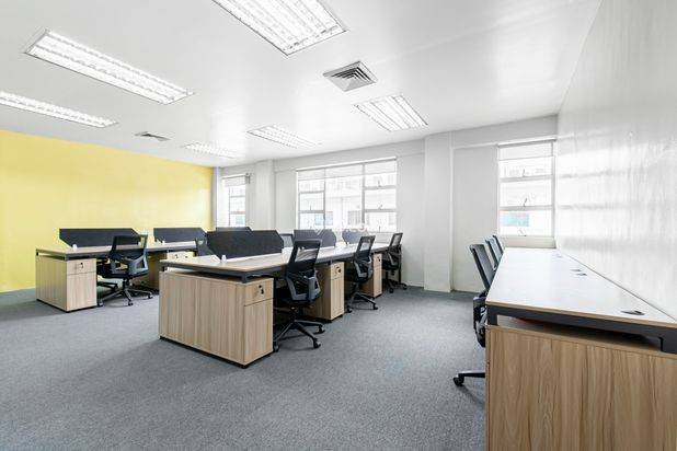 Ruang kerja fleksibel di Regus Pakuwon Centre Ruang kerja fleksibel di Regus Pakuwon CentreÂ