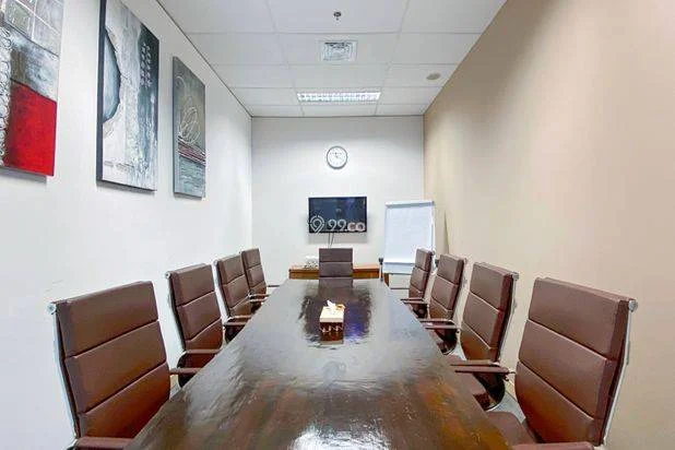 Ruang kerja, layanan, dan dukungan untuk membantu Anda bekerja lebih baik di HQ Plaza Oleos Ruang kerja, layanan, dan dukungan untuk membantu Anda bekerja lebih baik di HQ Plaza Oleos