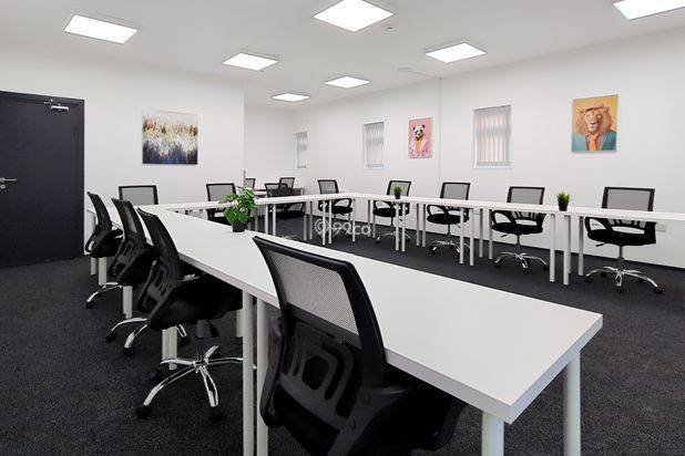 Singgah, bekerja, atau berkolaborasi di pusat bisnis HQ Plaza Asia profesional kami Singgah, bekerja, atau berkolaborasi di pusat bisnis HQ Plaza Asia profesional kamiÂ