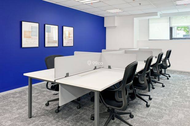 Singgah, bekerja, atau berkolaborasi di pusat bisnis HQ Tower profesional kami Singgah, bekerja, atau berkolaborasi di pusat bisnis HQ Tower profesional kamiÂ