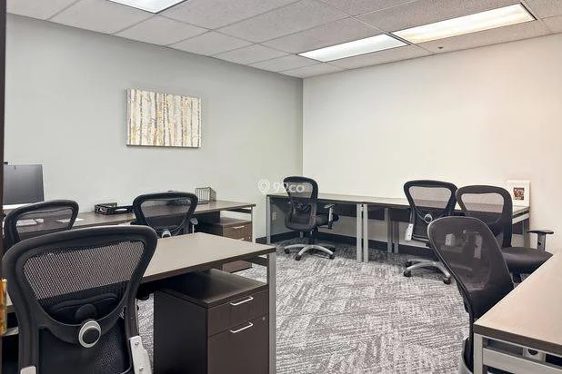 Akses satu harga ke ruang kerja, kantor virtual, dan ruang rapat di HQ Basecamp Akses satu harga ke ruang kerja, kantor virtual, dan ruang rapat di HQ BasecampÂ