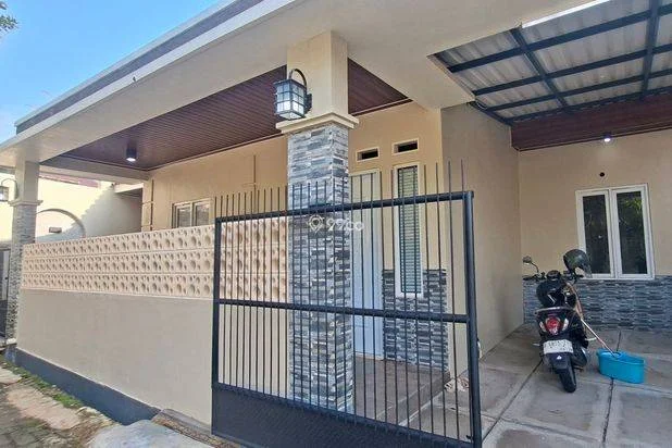 RUMAH BARU RENOV LT 105m² – DALAM KOMPLEK (POJOK & PRIVAT) – DEKAT STASIUN DEPOK LAMA RUMAH BARU RENOV LT 105m² – DALAM KOMPLEK (POJOK & PRIVAT) – DEKAT STASIUN DEPOK LAMA