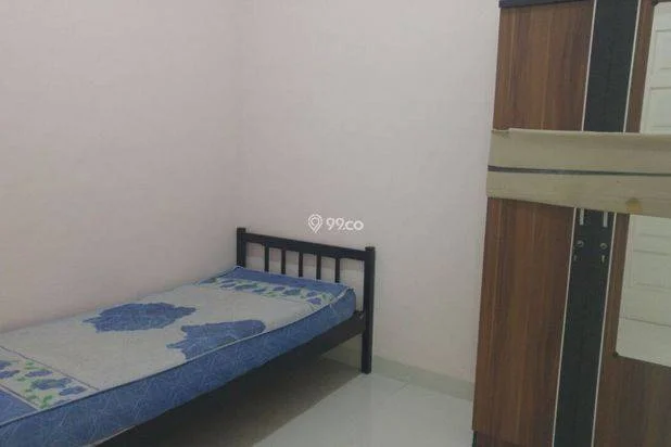 Kost Rumah Biru (Khusus Putri/Muslimah) Kost Rumah Biru (Khusus Putri/Muslimah)