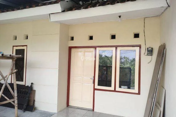 BEST DEAL! Rumah Secondary area Genuk, Semarang, LT 60m² Luas Bangunan 40m² BEST DEAL! Rumah Secondary area Genuk, Semarang, LT 60m² Luas Bangunan 40m²