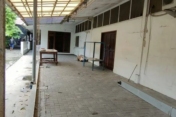 Rumah Dan Gudang Daerah Manyar Pusat Kota Akses Jalan Mudah Strategis Rumah Dan Gudang Daerah Manyar Pusat Kota Akses Jalan Mudah Strategis