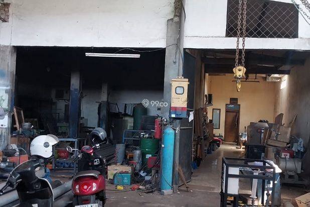 Dijual! Gudang + Kantor Lokasi Strategis dengan Area Bisnis Dijual! Gudang + Kantor Lokasi Strategis dengan Area Bisnis